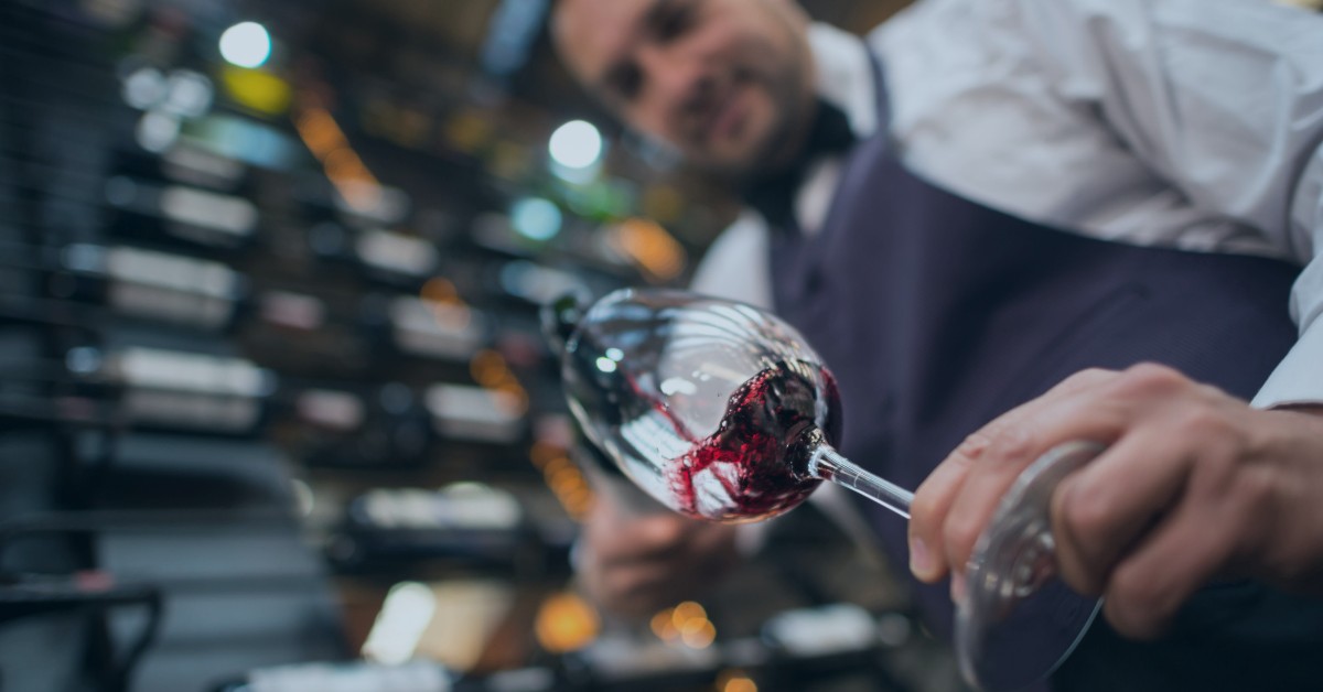 Restaurant and Bar Inventory Tips For Managing Your Wine Inventory